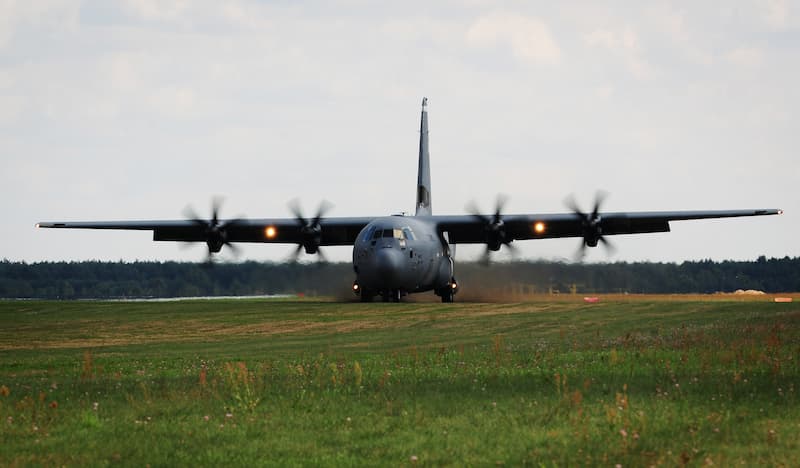 C-130J Super Hercules：着陸