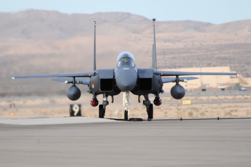 F-15Eストライク・イーグル（Strike Eagle）：正面から