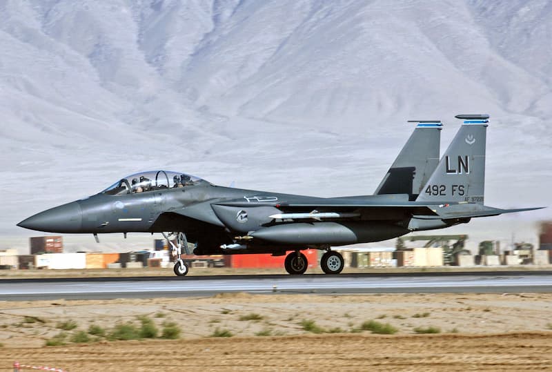 F-15Eストライク・イーグル（Strike Eagle）：側面から